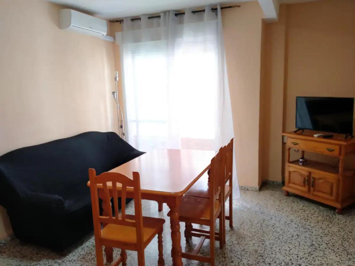 Apartamento 3 Dormitorios Frente A Hospital De Traumatologia Гранада Екстериор снимка